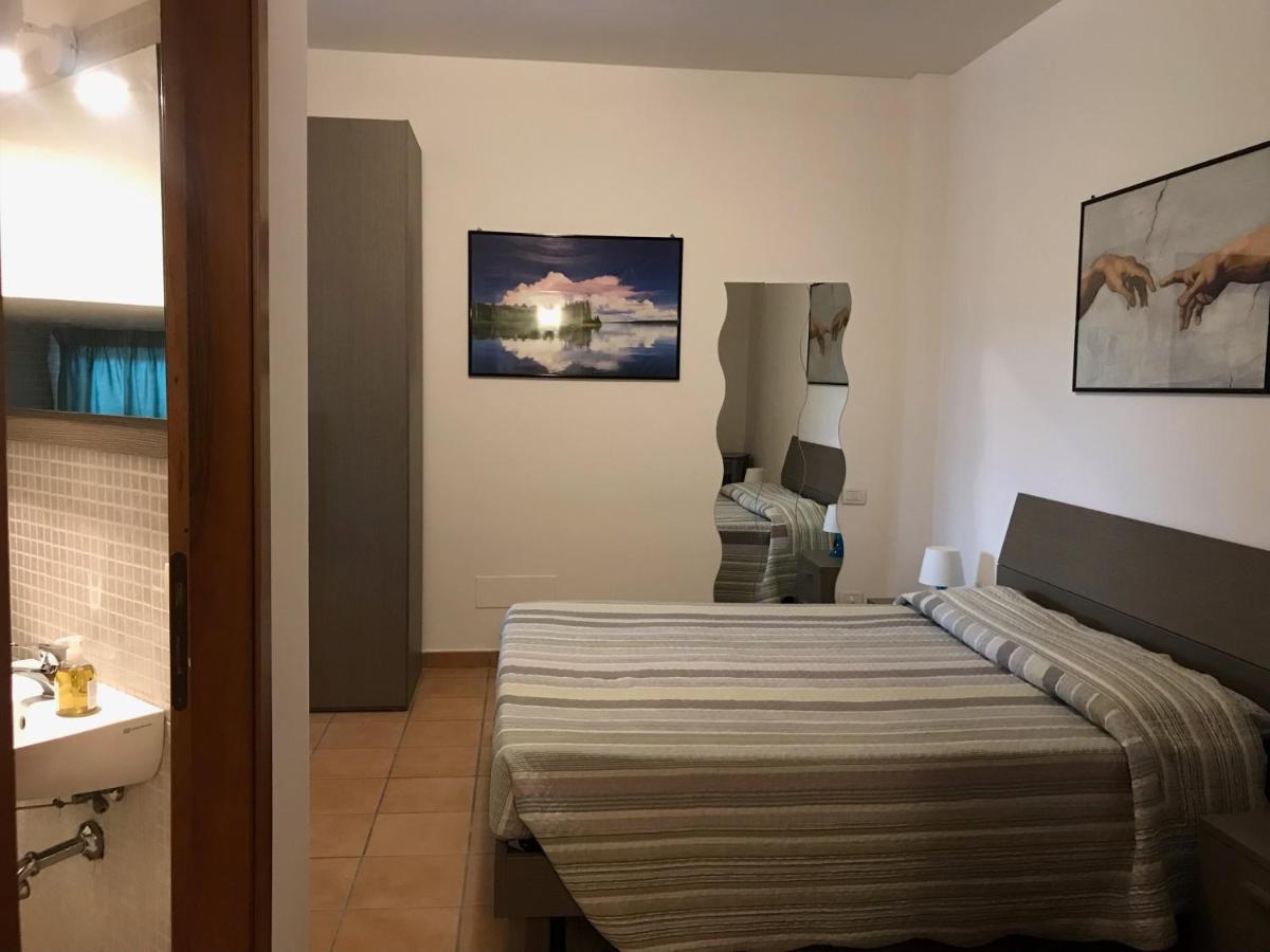 La Casa Di Demetra. Un Paradiso Tra Gli Olivi. Montecchio  Bagian luar foto
