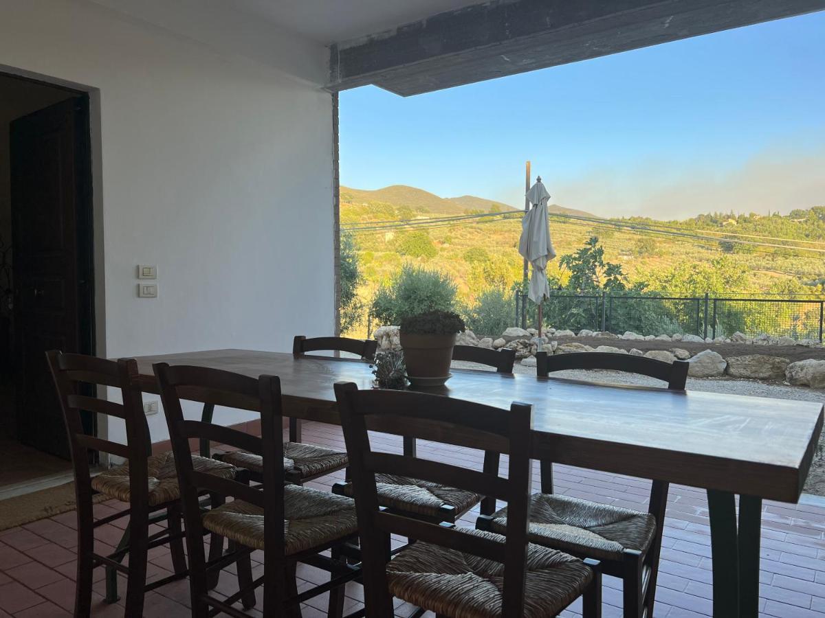 La Casa Di Demetra. Un Paradiso Tra Gli Olivi. Montecchio  Bagian luar foto